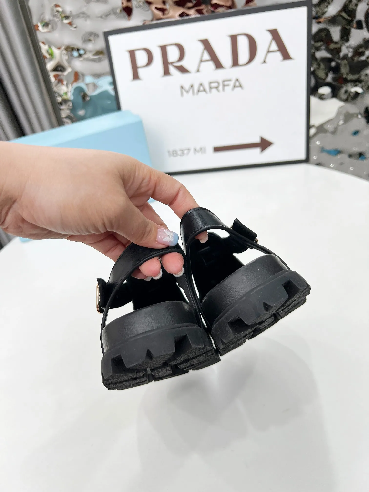 👟👟Ex-factory price 440👟👟 PRADA/25ss Prada classic triangle logo loafer series, simple and ultimate size: 35-42